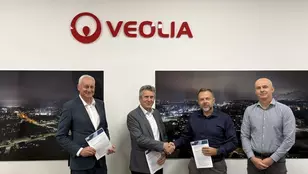 Zdjęcie przedstawiajace przedstawicieli Veolia i Temared 