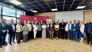 Rząd przedstawicieli miasta Świecie i firmy Veolia